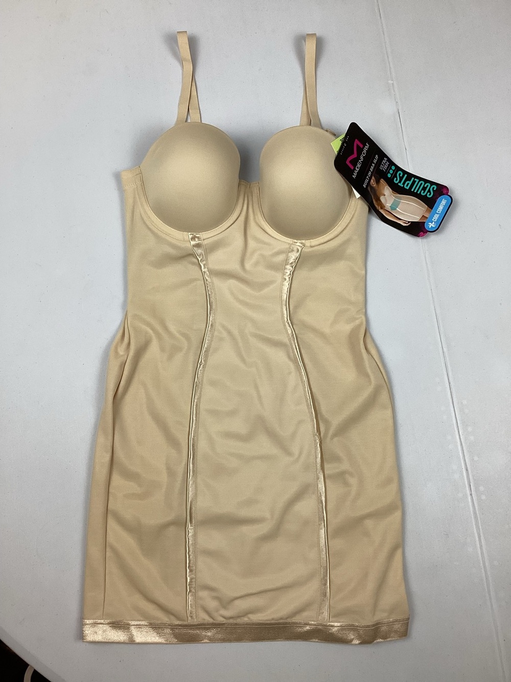 Maidenform Ultra Firm Sculpting Built-In Bra Slip Shapewear 36B New with tag
